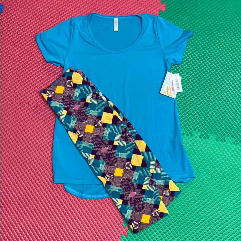 LuLaRoe Classic Tee and Cassie Skirt XS